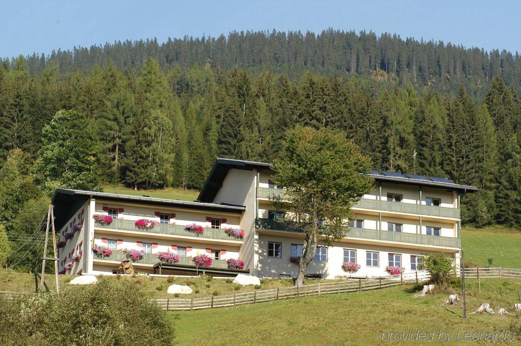 Jufa St. Martin Hotel Sankt Martin am Tennengebirge Luaran gambar